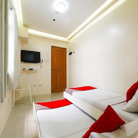 Oyo 783 Freemont Place Paranaque City Exteriér fotografie