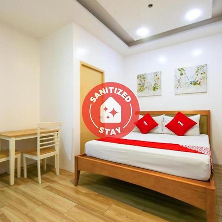 Oyo 783 Freemont Place Paranaque City Exteriér fotografie