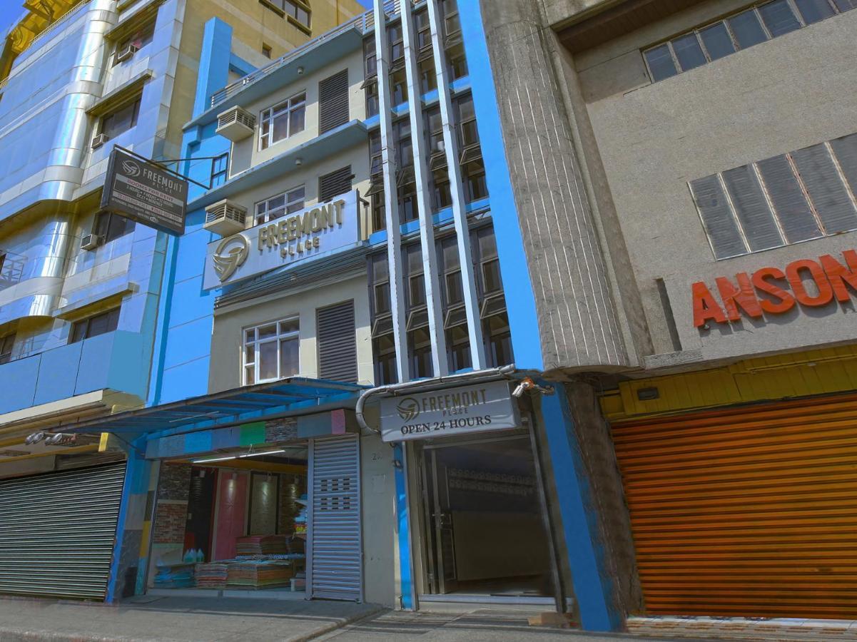 Oyo 783 Freemont Place Paranaque City Exteriér fotografie