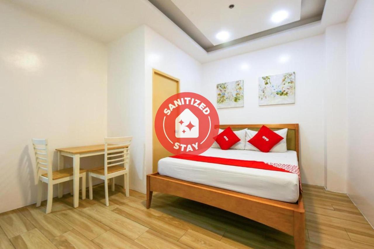 Oyo 783 Freemont Place Paranaque City Exteriér fotografie